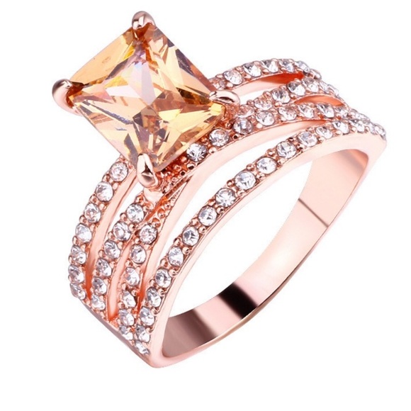 18k Rose Gold Morganite Ring - Picture 5 of 15